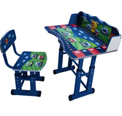 Kid's Furniture:  Cartoon Themed Kid's Table & Chair set image 3