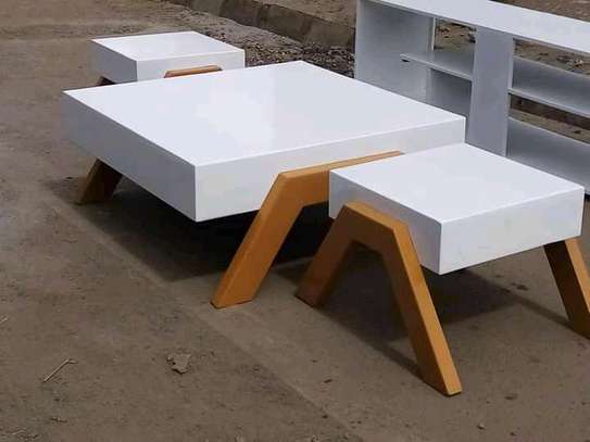 Executive coffee table plus 2 stools image 4