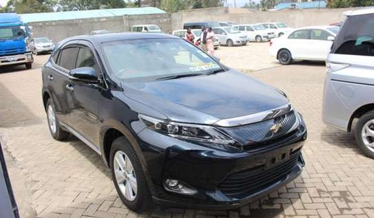 Toyota Harrier image 1