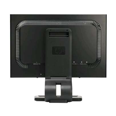 Hp 19 inches monitor image 2