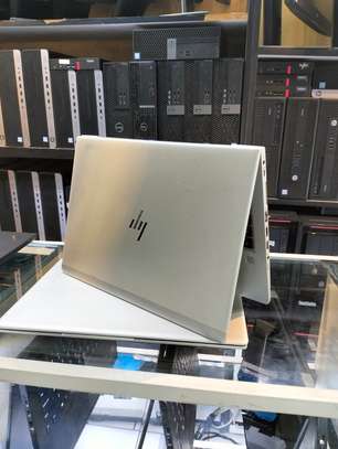 HP Elitebook 830 G5 Laptop image 2