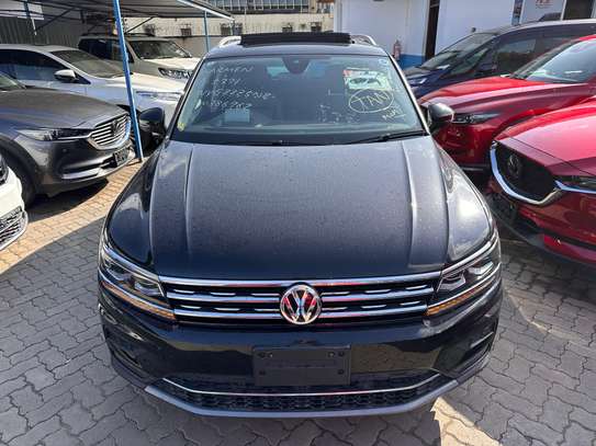 Volkswagen Tiguan Sunroof 2019 image 9