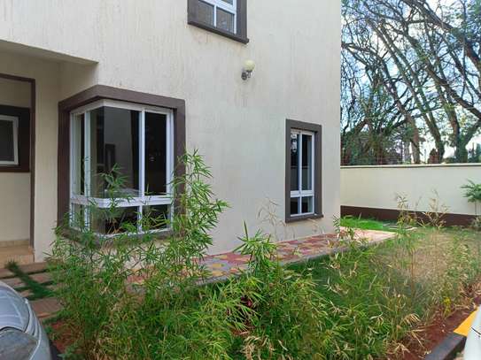 5 Bed Villa with En Suite in Lavington image 12