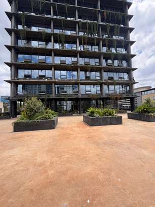 2,500 ft² Office with Backup Generator in Westlands Area image 7