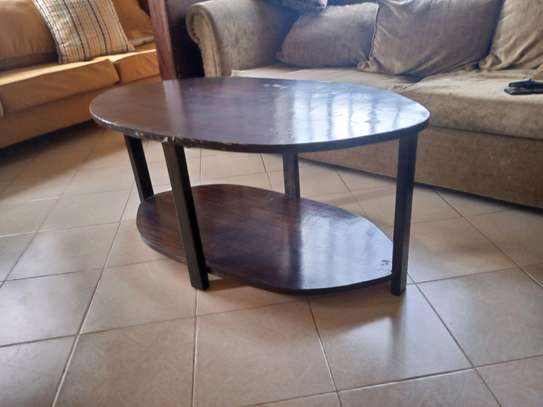 Oval coffee table image 2
