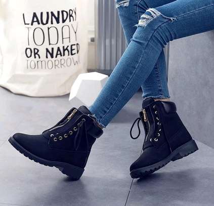 Ladies Fashion Sneakers Boots image 2