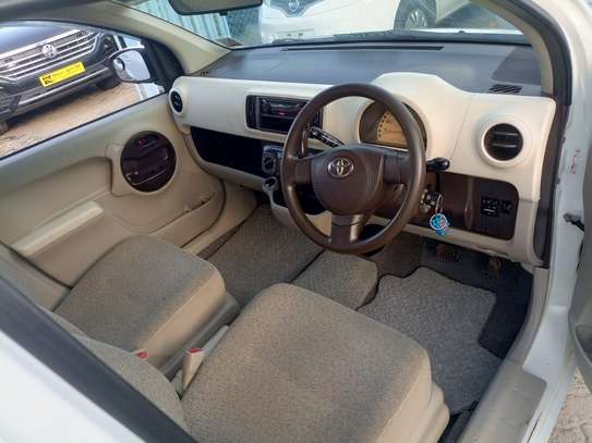 TOYOTA PASSo KDA white image 3