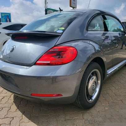 2015 Volkswagen beetle image 5