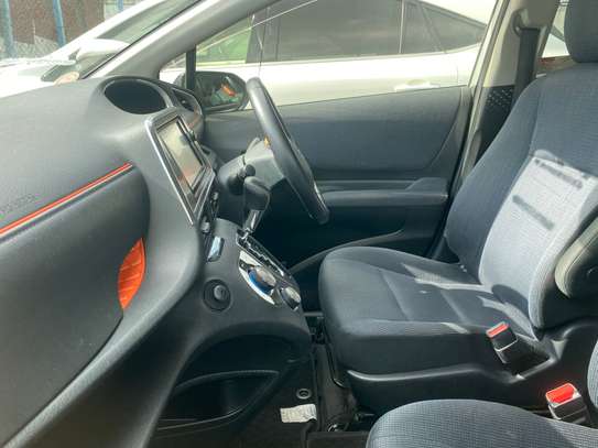 TOYOTA SIENTA 2017 MODEL. image 3