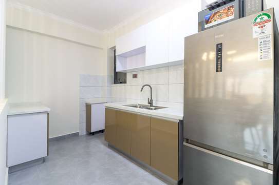 3 Bed Apartment with En Suite in Kilimani image 9