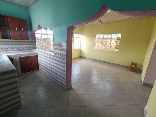 Kilifi one bedroom house to let image 4