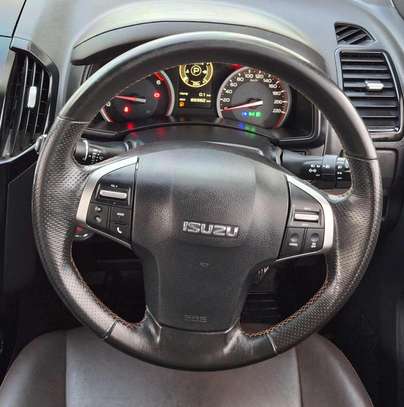 Isuzu Dmax V-CROSS 2018 4WD image 4