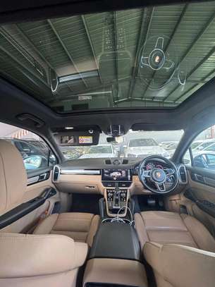 Porsche cayenne Blue 2018 image 5