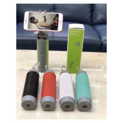 Selfie Stick With Bluetooth Speaker image 2