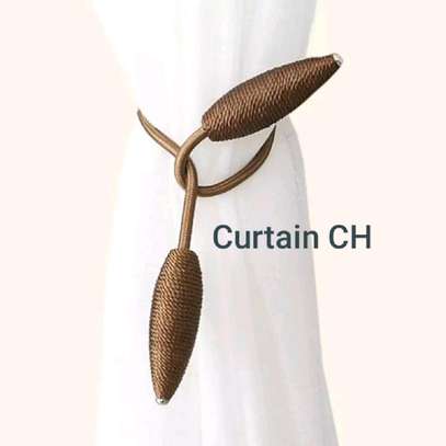 MAGNETIC CURTAIN HOLDERS image 6