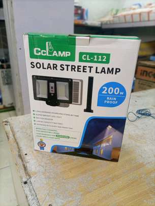 200 watts solar street lamp image 3