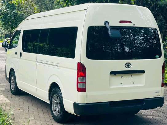 Toyota Hiace 9L fully loaded 2017 model image 6