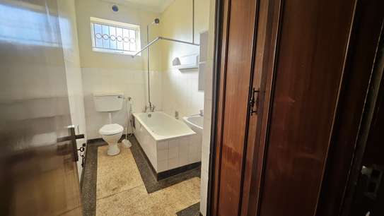 4 Bed House with Staff Quarters in Runda image 13