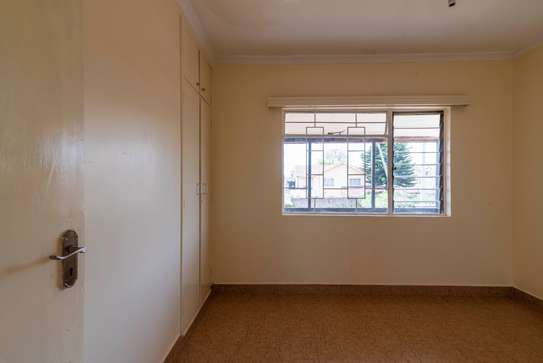 3 bedroom townhouse for rent in Langata image 9