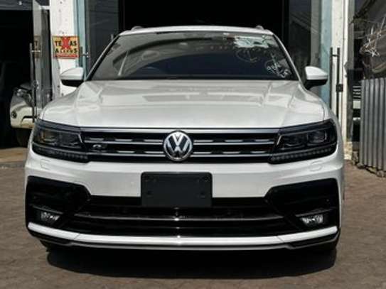 Volkswagen Tiguan white 2018 image 2