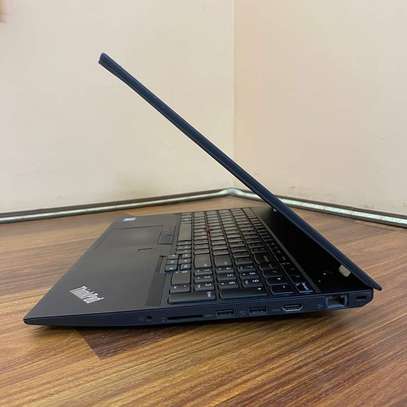Lenovo ThinkPad  T570 laptop image 4