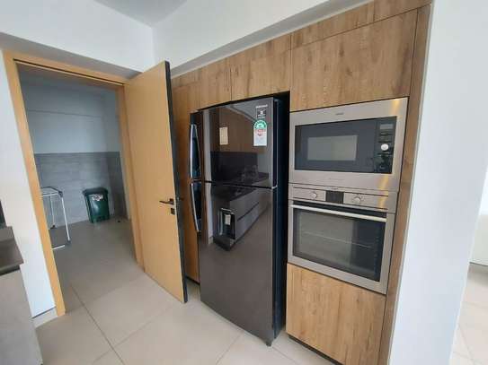 Serviced 3 Bed Apartment with Swimming Pool in Kilimani image 4