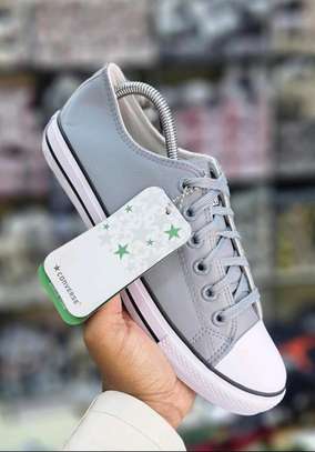 Black leather converse image 3