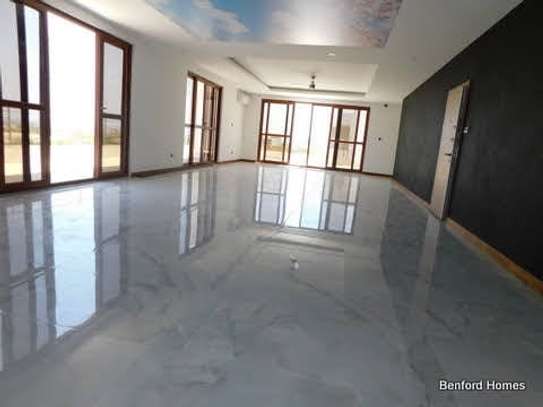 5 Bed Apartment with En Suite at Nyali image 13