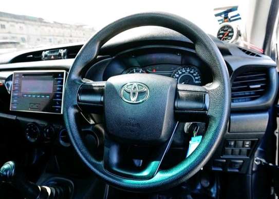 TOYOTA HILUX 2016 (MKOPO/HIRE PURCHASE ACCEPTED) image 7