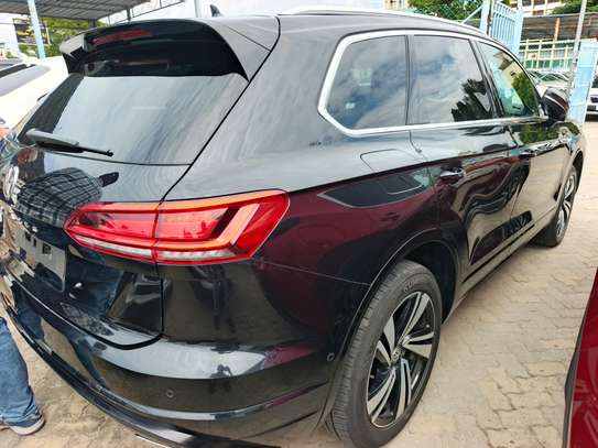 Volkswagen Toureg image 4