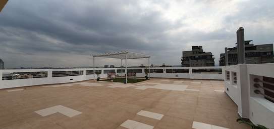 4 Bed Apartment with En Suite in General Mathenge image 2