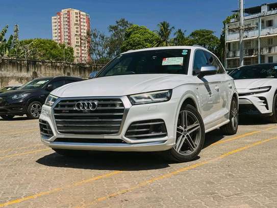 Audi SQ5 S-line white 2018 image 4