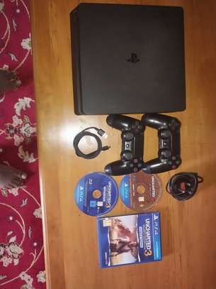 PS4 CONSOLE 1TB 2 CONSOLES 3 GAMES image 1