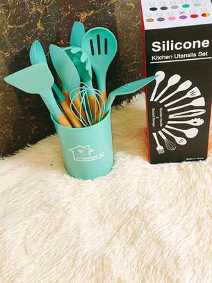 Silicone Spoons with Wooden Handles. image 3