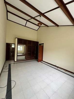 4 Bed House with En Suite at Shanzu Road image 4