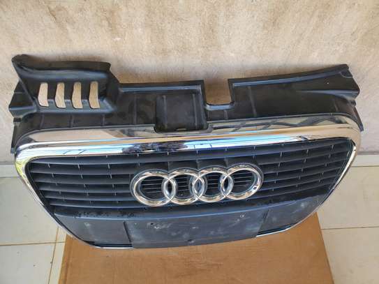 Front Grille For Audi A4 B7 image 2