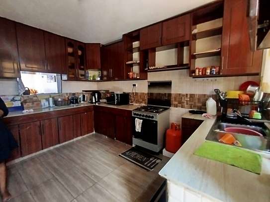 4 Bed House with En Suite in Langata image 3