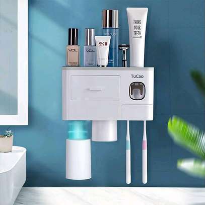 Toothpaste dispenser with magnetic 2 cups /dski image 2