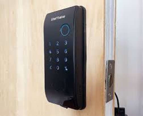 24 /7 emergency Locksmith -Smart Door lock repair Nairobi image 3