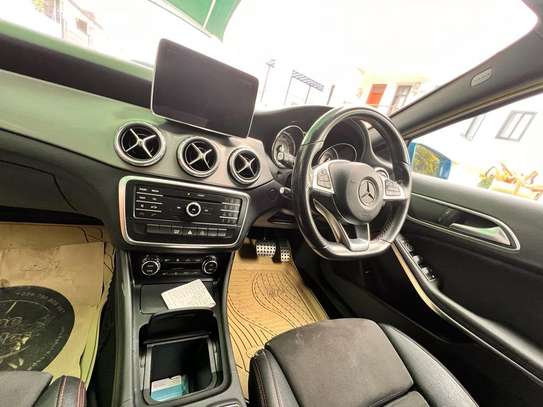 Mercedes Benz GLA 2015 image 3