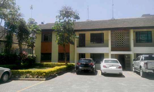 Magnificent and Spacious Commercial Property In Kilimani image 7