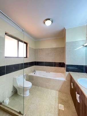 4 Bed Apartment with En Suite in Kileleshwa image 15