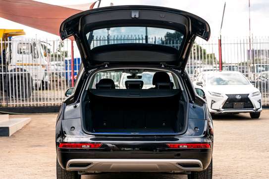 2019 Audi Q5 S-Line image 5