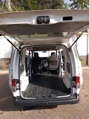NISSAN NV200 image 4