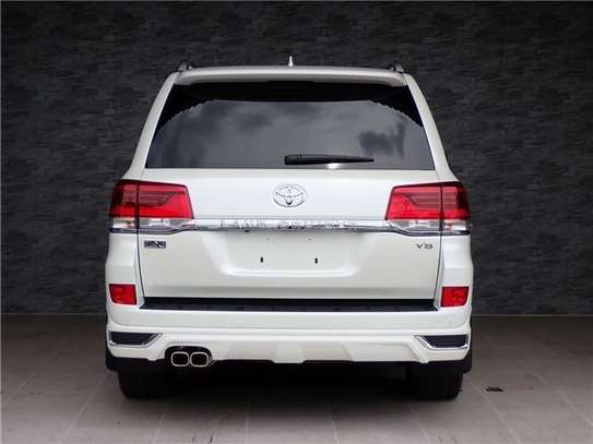 2021 TOYOTA LAND CRUISER ZX image 8