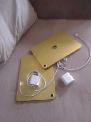 Apple iPad (2025) 128 GB Yellow image 11
