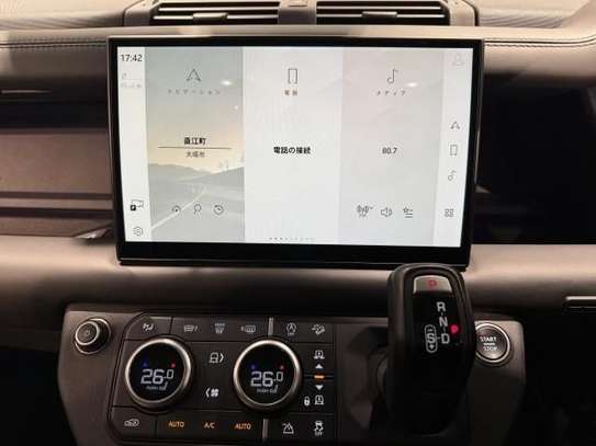 2022 LAND ROVER DEFENDER 110X D300 image 8