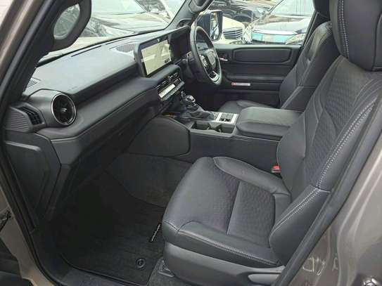 2024 Toyota LandCruiser Prado VX image 7