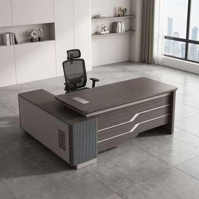 1800mm Director's L-shaped Table image 3