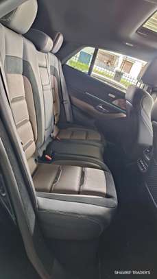 Mercedes Benz AMG GLE53 Hybrid 2021 image 11